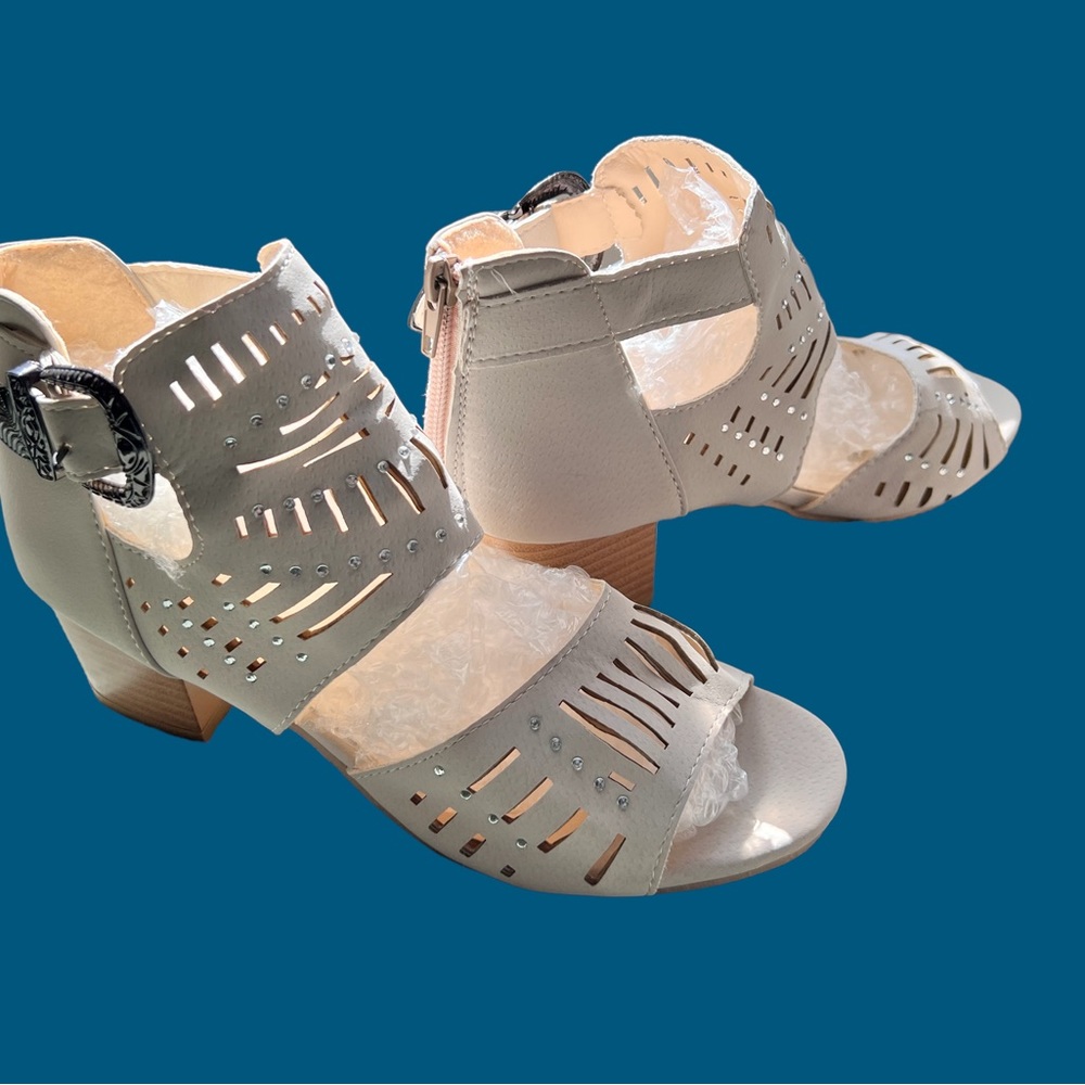 Womens shoe boot sandal